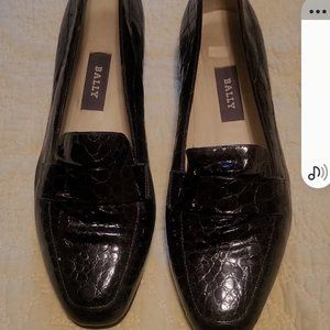 Bally Addie brown croc embossed leather loafers